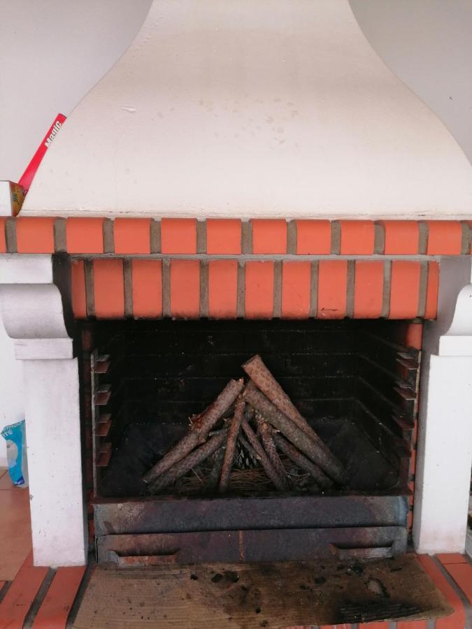 Vila Casinha Res Do Chao Na Nazare Com Quintal E Barbecue Exteriér fotografie